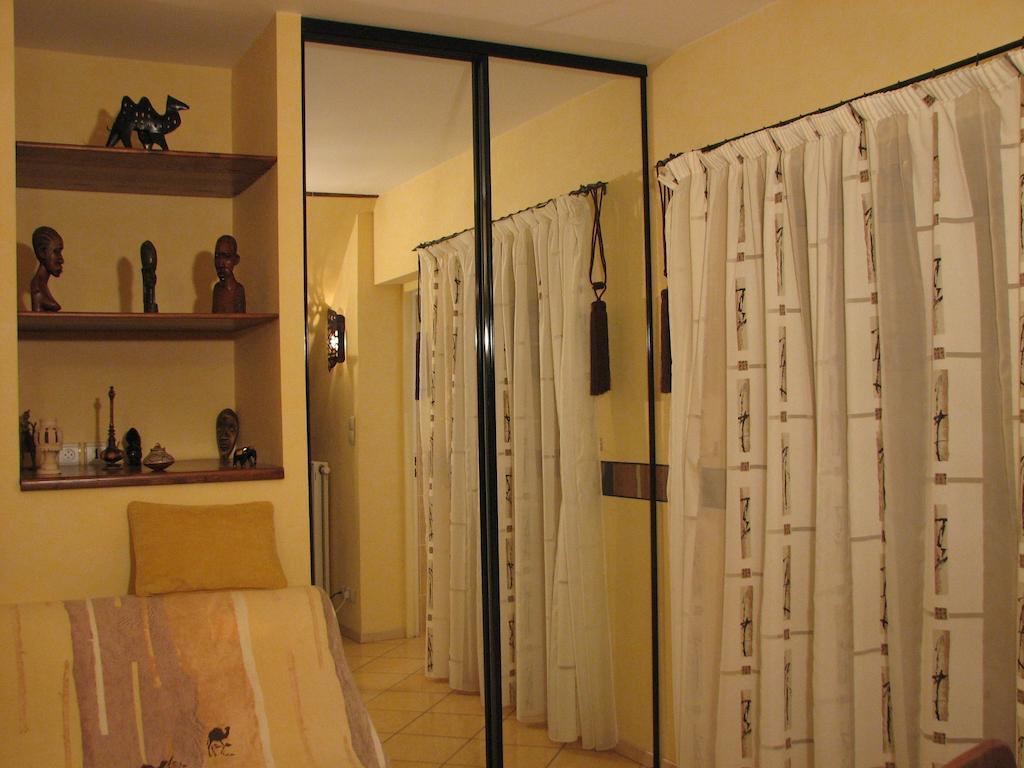 Le Pas De L'Ane Chambres D'Hotes Saint-Ondras Room photo